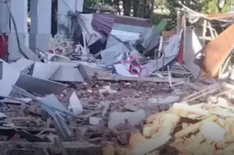 7.4-Magnitude Earthquake Hits Northern Indonesia; Tsunami Warnings Lifted After Minor Waves