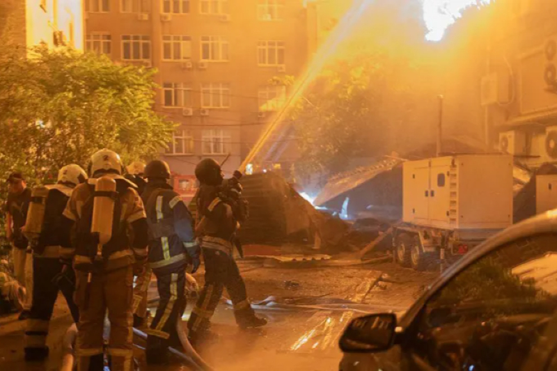 13 Dead as Russia Pounds Kyiv Overnight