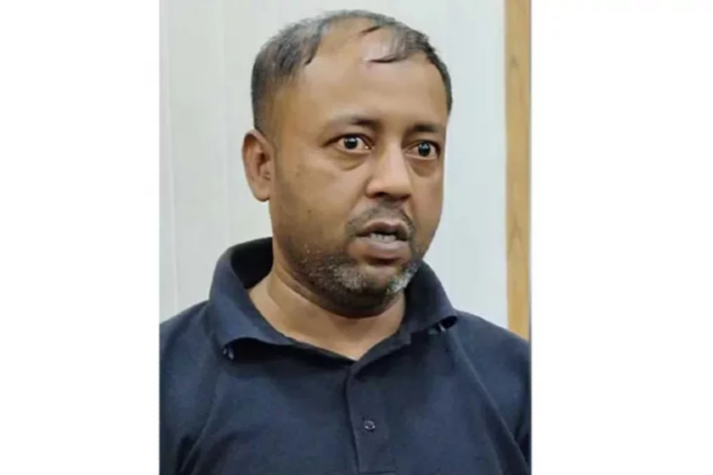 Driver Holds Joint Secretary Hostage for Money