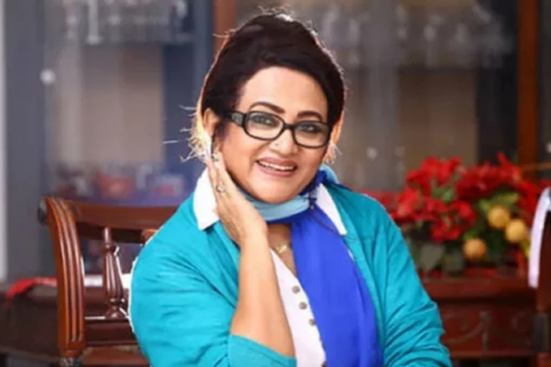 Babita Dedicates Ekushey Padak to Zahir Raihan